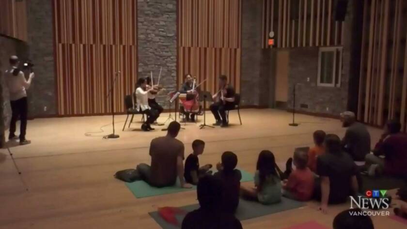 orquesta tocando en vancuver